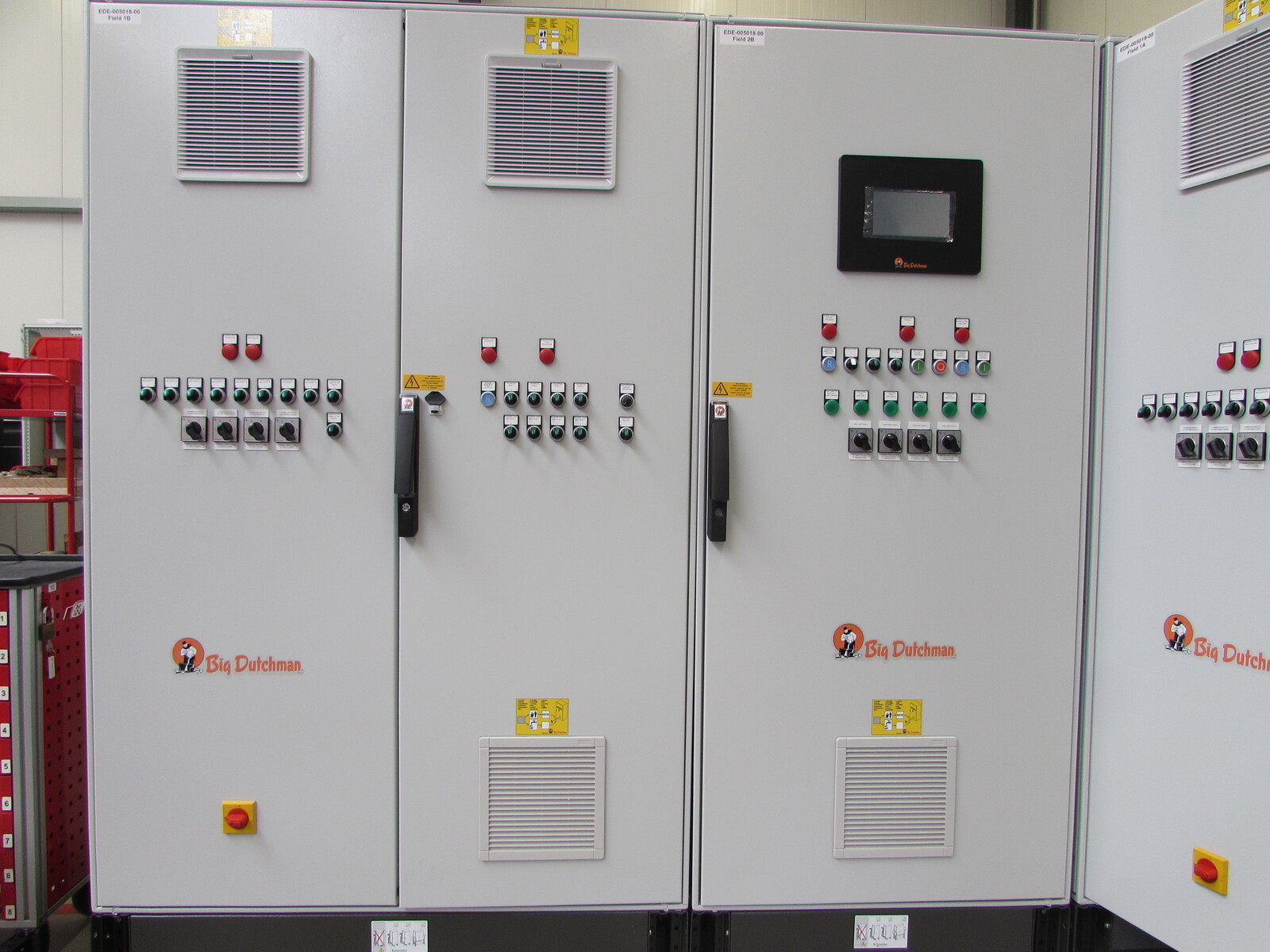 Control cabinet layer house - UV639 4r/3t - ventilation / fe